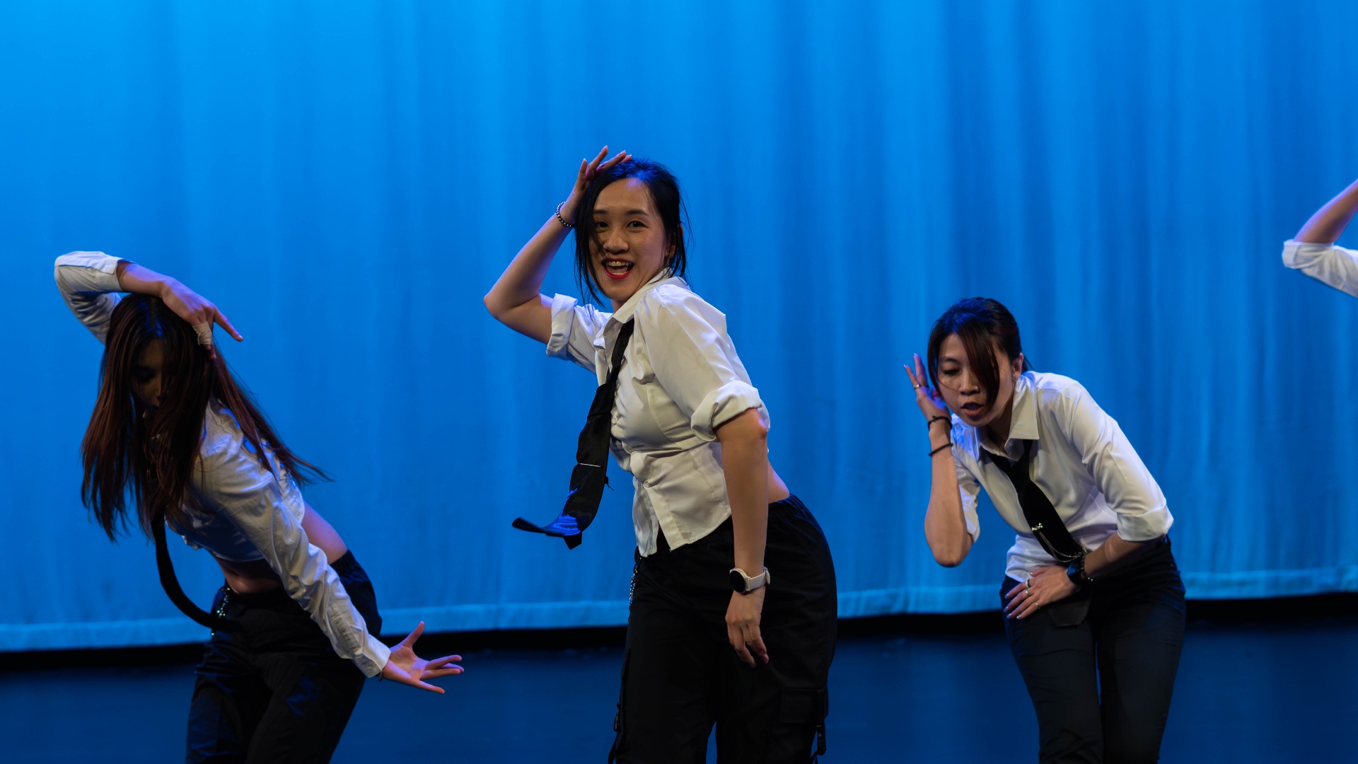 Performance photography by Syrenn Studios, Sydney, frame 6